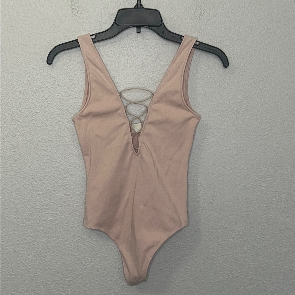 Aritzia Wilfred Free Lace Front Bodysuit Pink Size Small